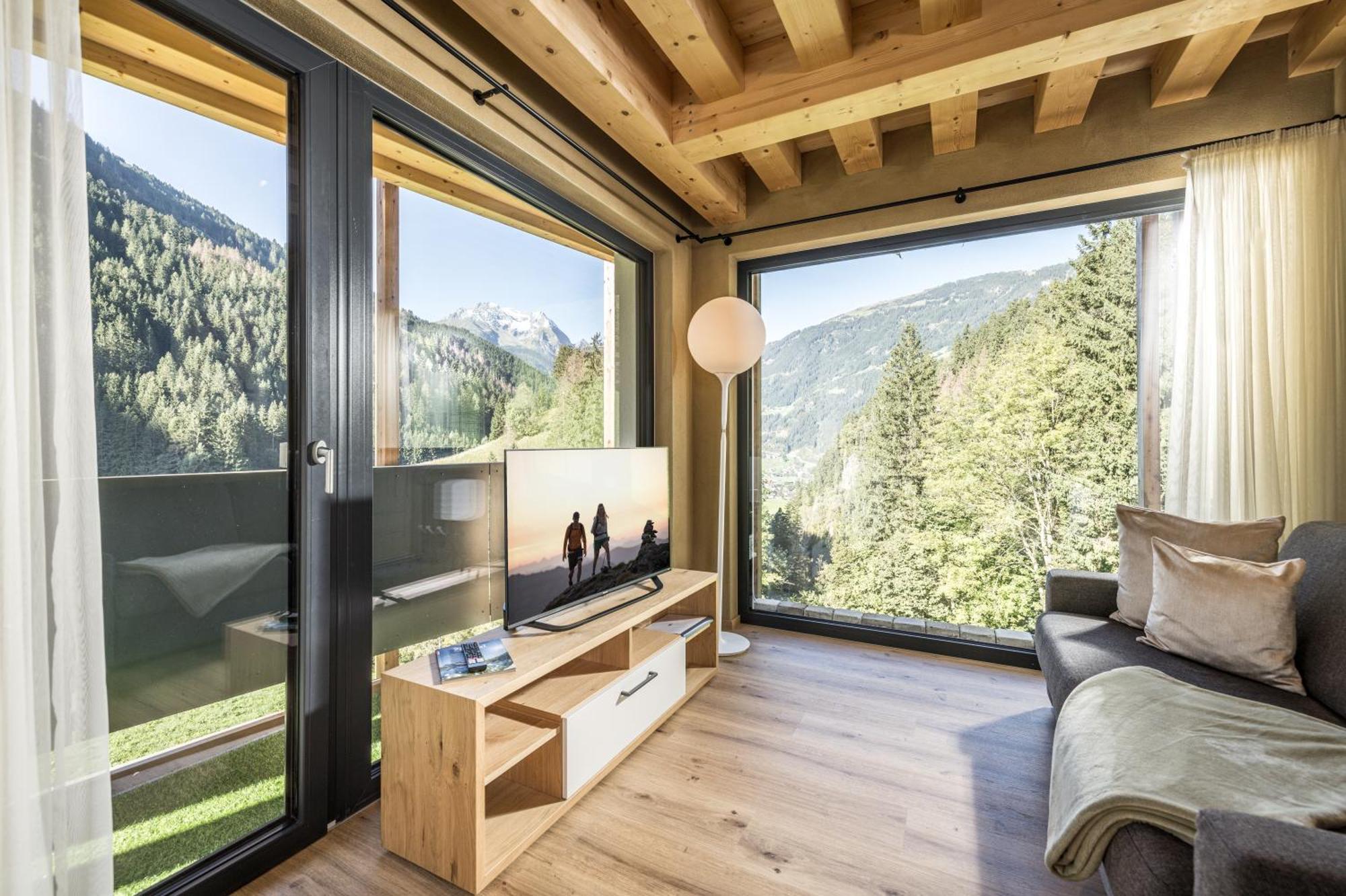 Natur Zeit - Alpine Garden Apartments Mayrhofen Exterior foto